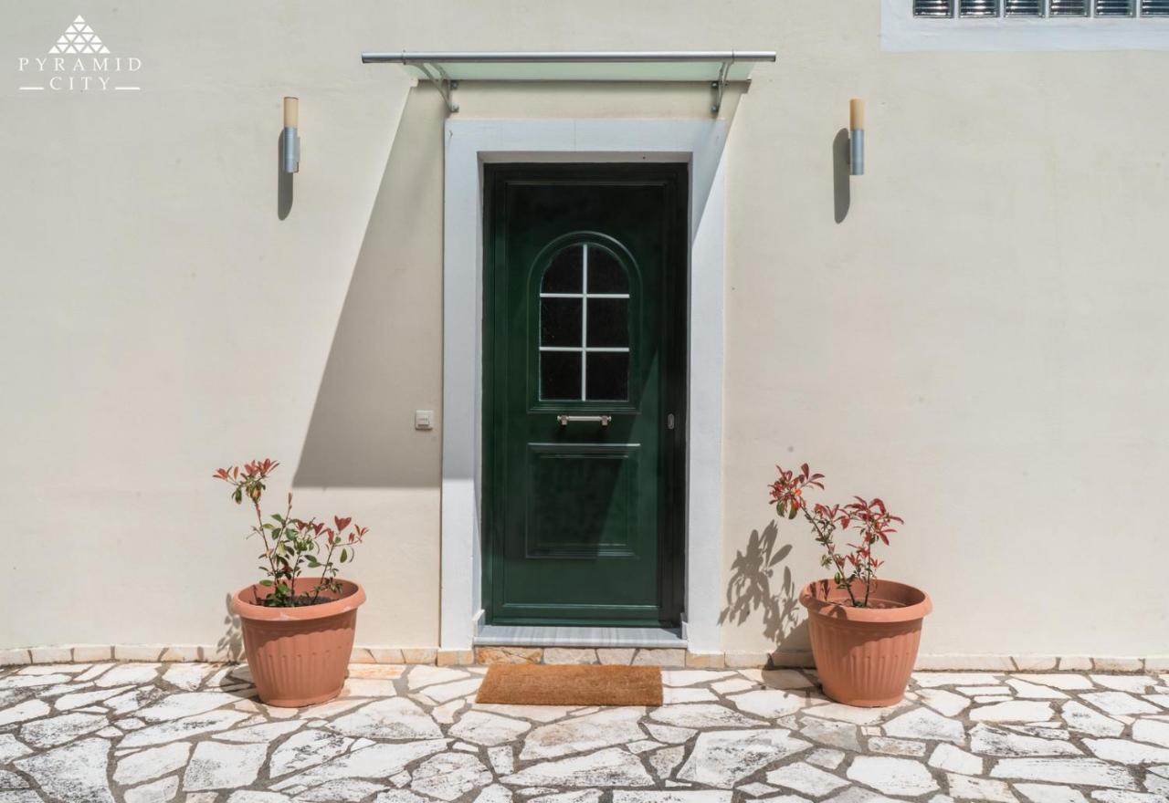 Villa Poseidon Agios Spyridon  Exteriör bild